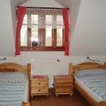 V Podhradí 3*