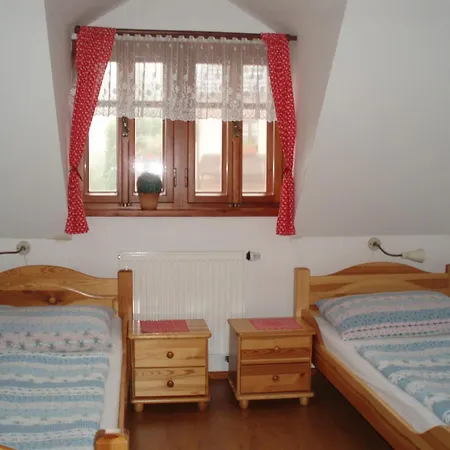 V Podhradi 3*