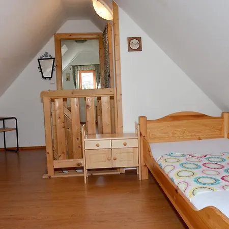 V Podhradí