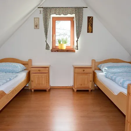 V Podhradí 3*