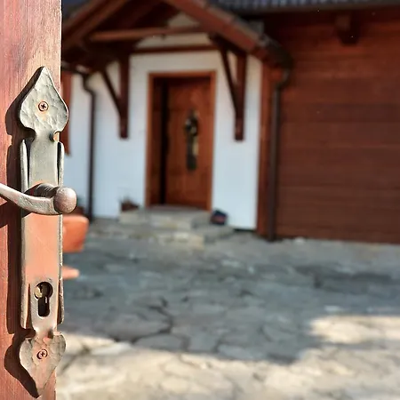 V Podhradi